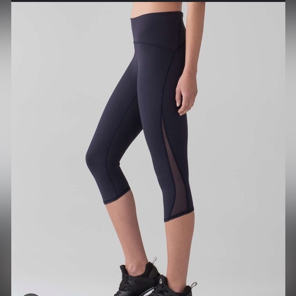 LULULEMON TRAIN TIMES CROP LEGGINGS - Picture 3 of 5